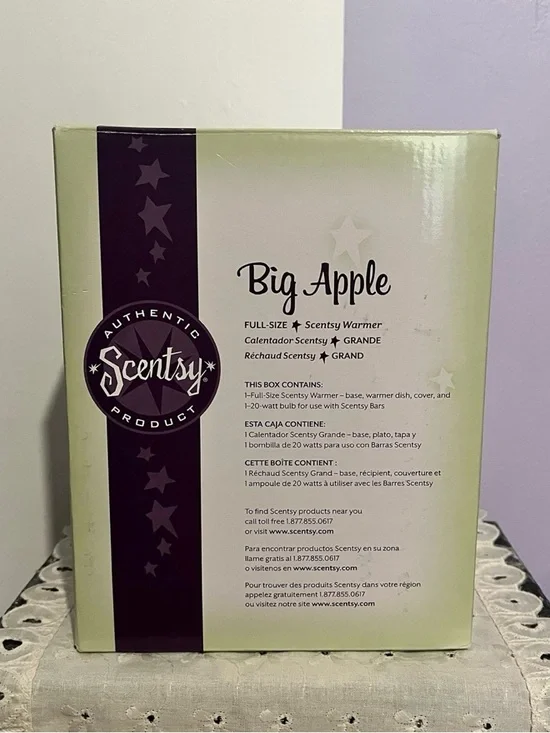 Scentsy Retired 2010 Big Red Apple Full Size Warmer & Wax Bar NIB - Picture 2 of 9